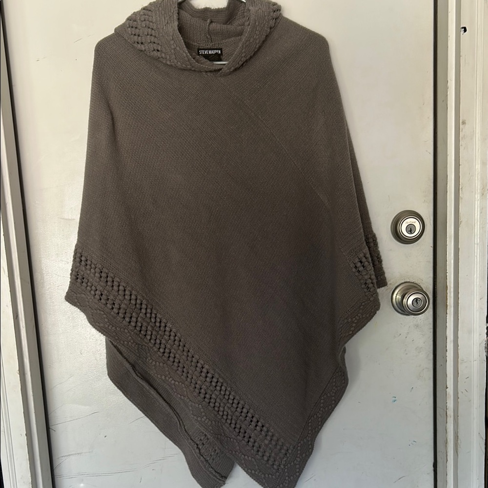 Steve Madden Gray Cowl Neck Poncho Sweater